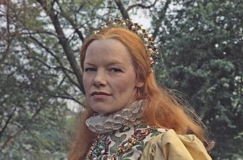Jackson, en su papel de Isabel de Inglaterra, en una imagen del 13 de mayo de 1971 en Shepperton Studios, Middlesex.