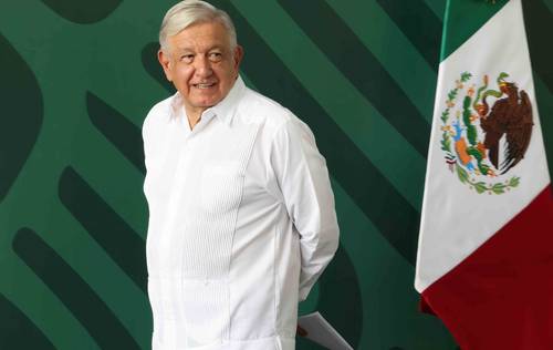 El presidente Andrés Manuel López Obrador abrió con la mañanera su gira de trabajo por Chiapas.