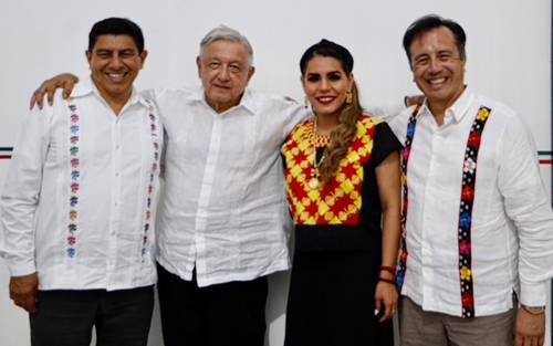 El Presidente estuvo ayer acompañado de los gobernadores de Oaxaca, Guerrero y Veracuz.