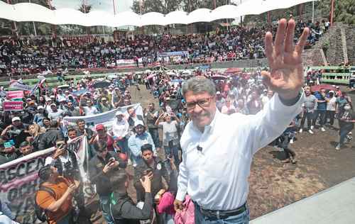 Ricardo Monreal estuvo ayer por la mañana en Tlalpan y por la tarde en Benito Juárez, donde anunció que hará asambleas en la ciudad una vez por semana.