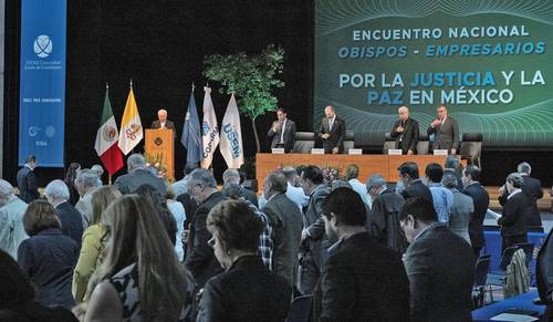 En la reunión en la universidad jesuita de Jalisco participaron 30 obispos y sacerdotes, así como los líderes de las principales confederaciones patronales.