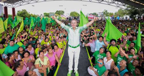 El próximo presidente será también del sureste, aseguró ayer Manuel Velasco en Playa del Carmen.