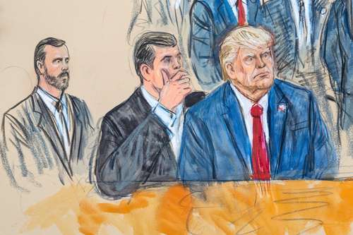 Donald Trump y su abogado Todd Blanche, en el estrado de acusados de una corte de Washington donde se ventilan las acusaciones sobre las elecciones de 2020.