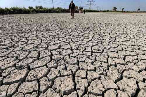 Piscifactoría seca en Irak, uno de los países más afectados por el cambio climático.