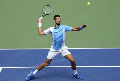 El serbio Novak Djokovic, número uno del tenis mundial, derrotó al español Bernabé Zapata por 6-4, 6-1 y 6-1, con lo que avanzó a la tercera ronda.