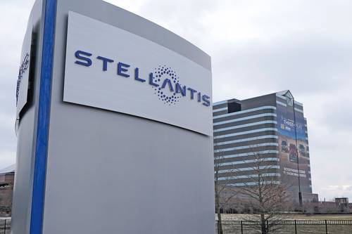 Ondanks staking behaalt Stellantis recordwinst in 2023