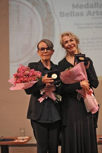 Pura López Colomé and Verónica Murguía awarded the Fine Arts Medal in Literature