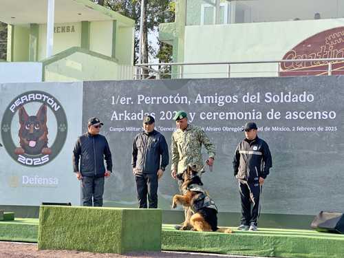 En la Defensa celebran el Perrotón; ascienden  a cabo al can Arkadas