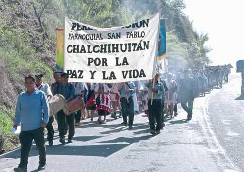 Marchan en Chalchihuitán para exigir cierre de cantinas
