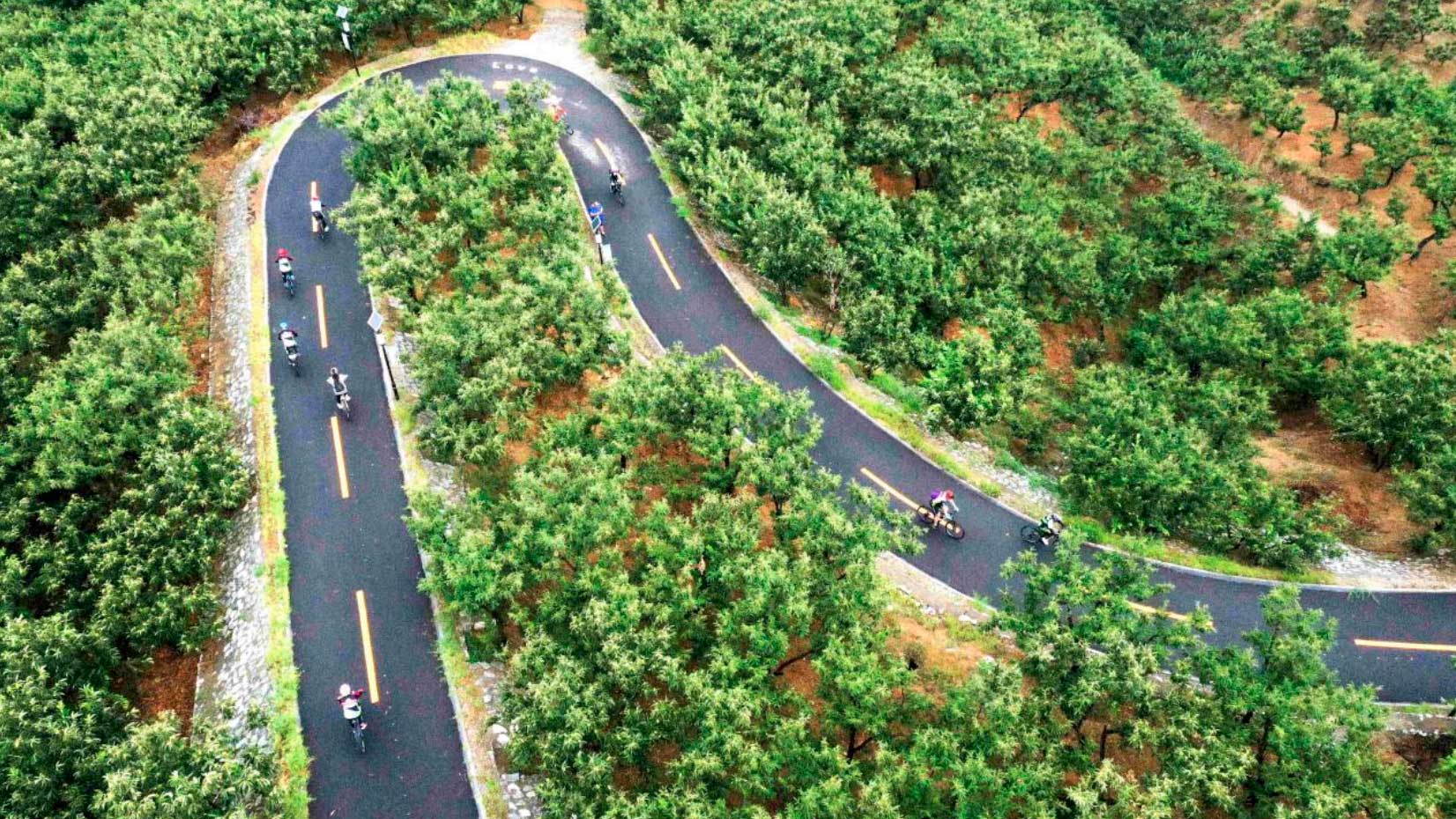 Celebración de una carrera de bicicletas en Zunhua