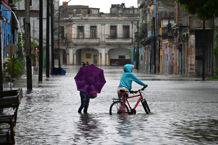 La Jornada ‘idalia’ Se Convierte En Huracán Y Amenaza Florida