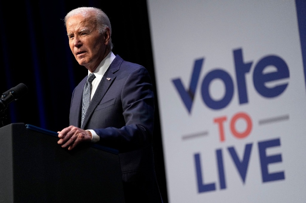 Biden on an more and more tightrope