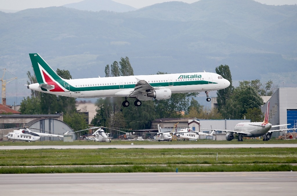 Alitalia will lay off its more than two thousand remaining employees