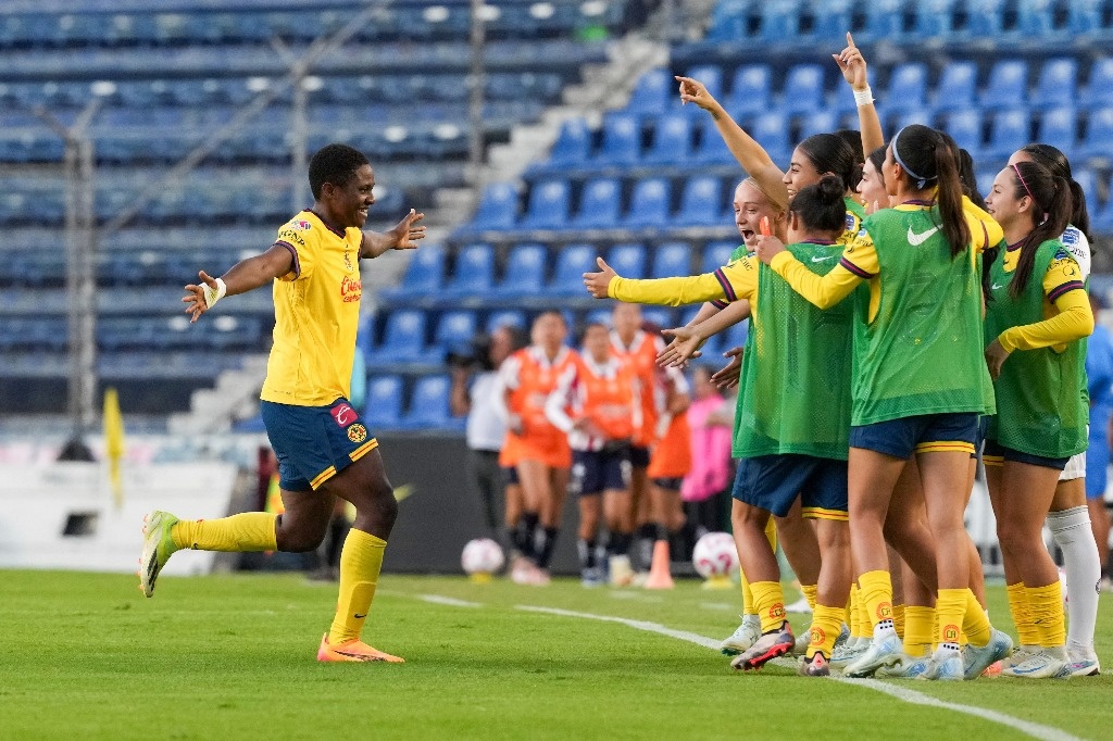 América Femenil, semi-finalist; leaves Chivas out with a global score of 7-3