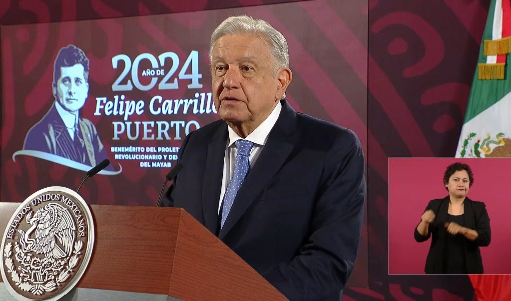 AMLO will attend the presentation of Beatriz Gutiérrez’s book at the Zócalo