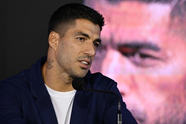 Luis Suárez announces his retirement from the Uruguay national team