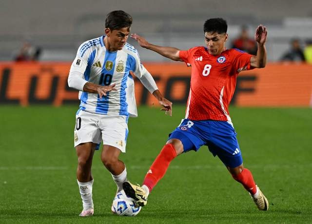 Argentina beats Chile, pays tribute to Di Maria