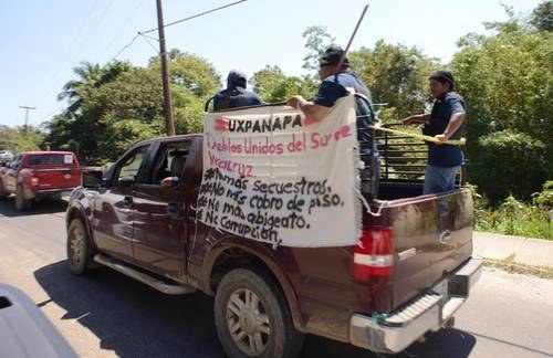 La Jornada Autodefensas de Veracruz y Oaxaca ratifican alianza y