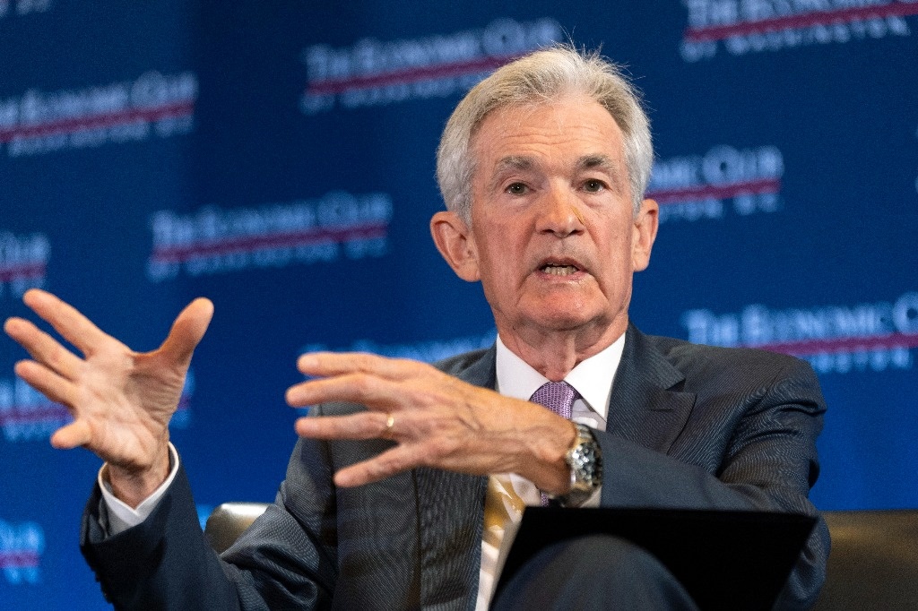 Fed officials suggest initiating rate cuts “soon”