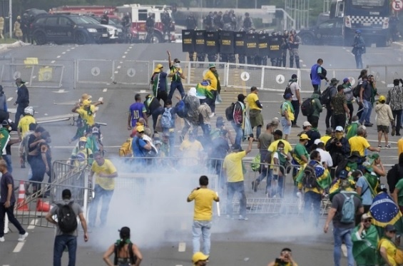 Brazil: extradition of Bolsonaro supporters who fled to Argentina ordered