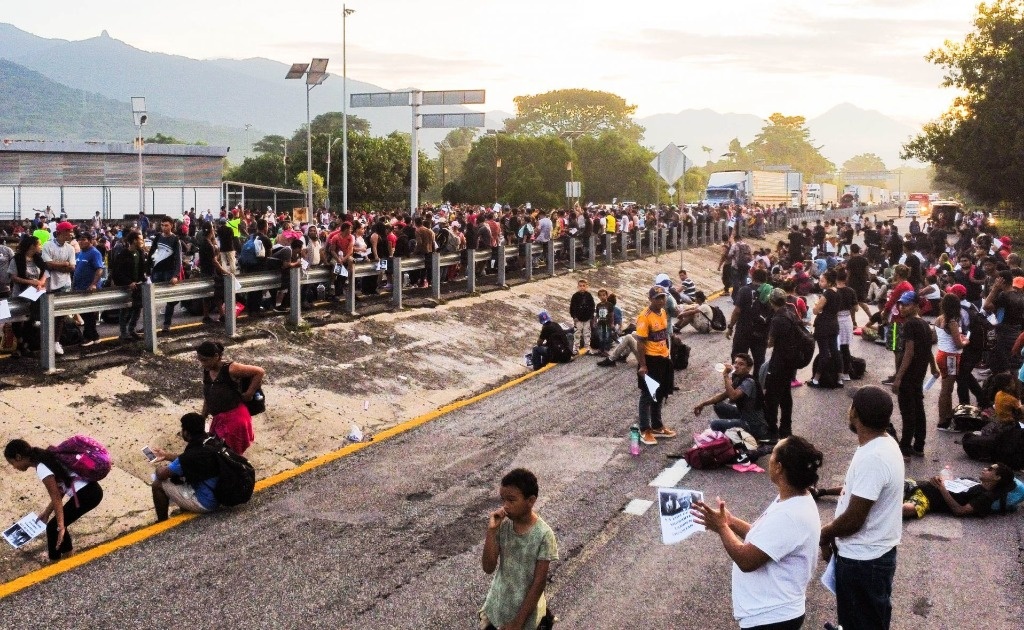 La Jornada Caravana con mil 500 migrantes llega a Mapastepec