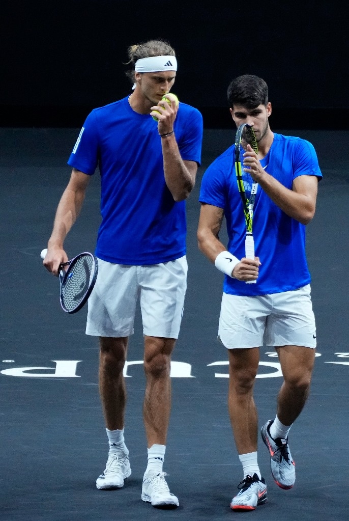 Carlos Alcaraz debuts with defeat in the Laver Cup