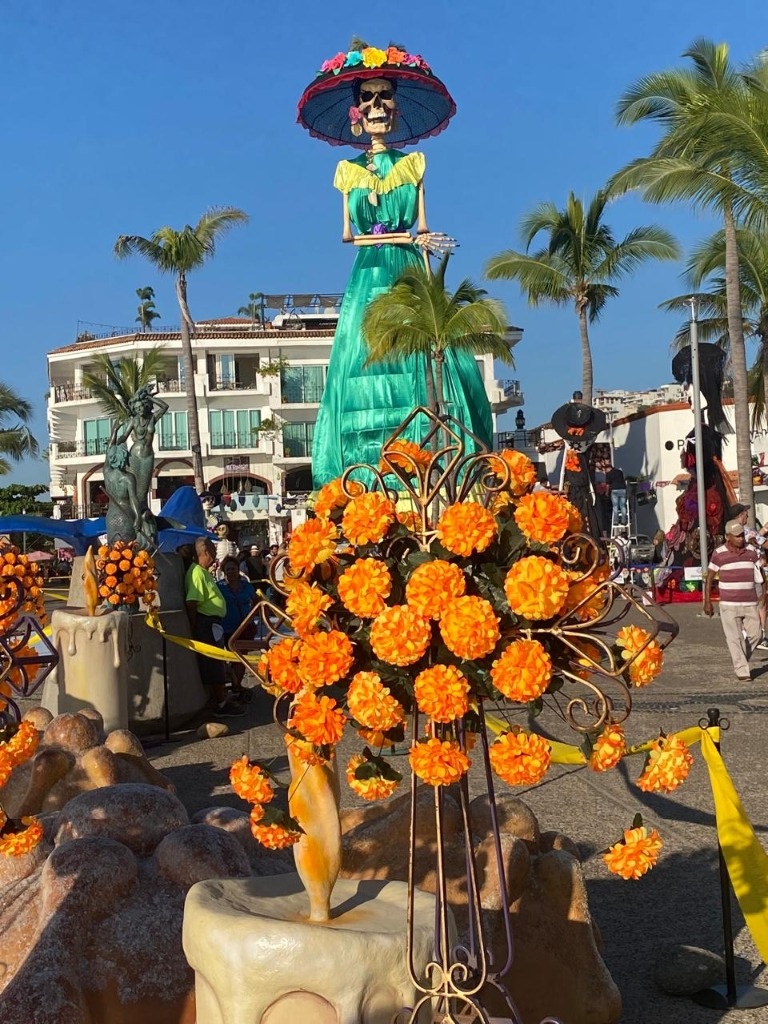 The largest Catrina in the world surprises in Puerto Vallarta