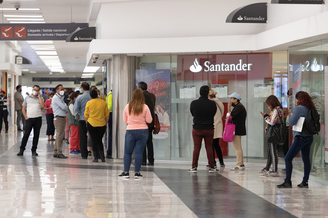 La Jornada - Cayeron 5.5% las utilidades de Santander México en 2020