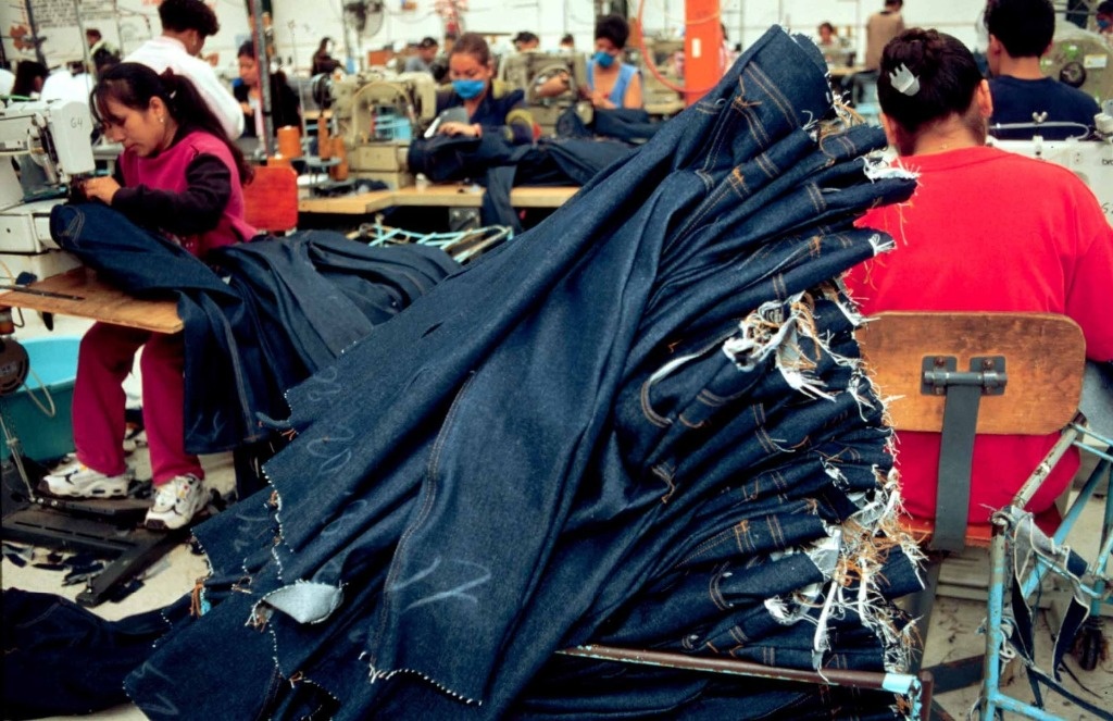 Production value of the clothing industry fell 8% due to illegality