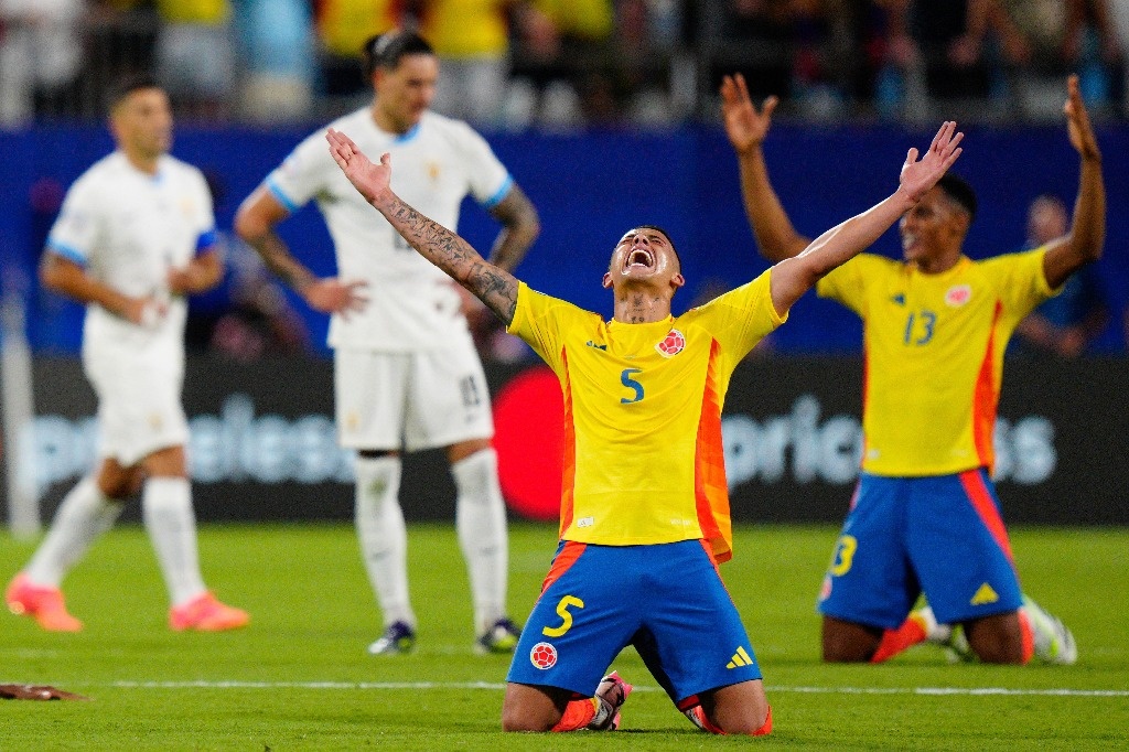 Colombia resists Uruguay’s onslaught