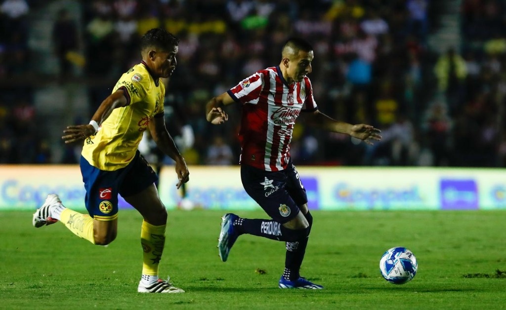 With a goal from Ramón Juárez, América wins against Chivas in the national classic