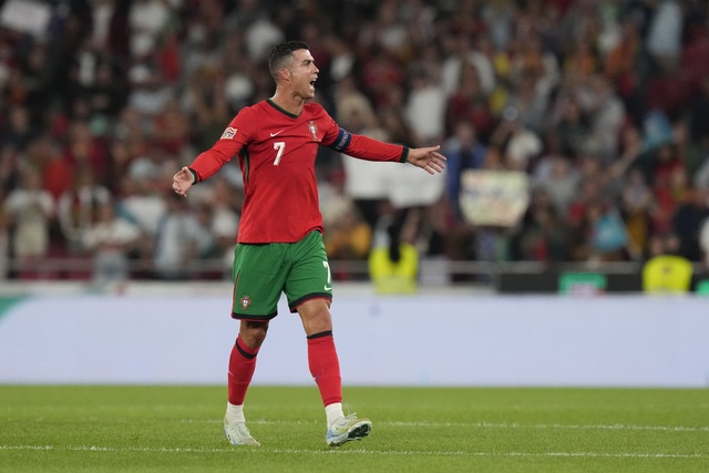 Cristiano Ronaldo gives Portugal a 2-1 win over Scotland