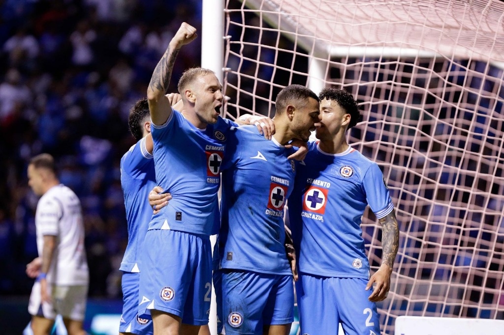 Cruz Azul beats Puebla and continues as leader of the Apertura 2024