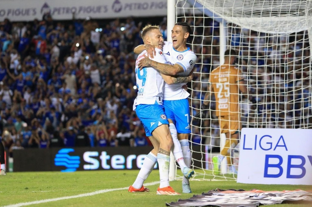 Cruz Azul beats Querétaro and is the leader of the Liga MX