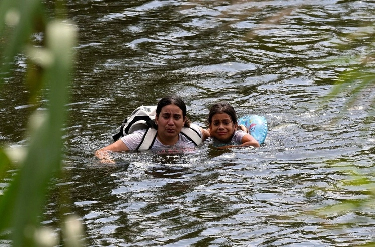 Desafía al río Bravo incesante flujo hacia Texas