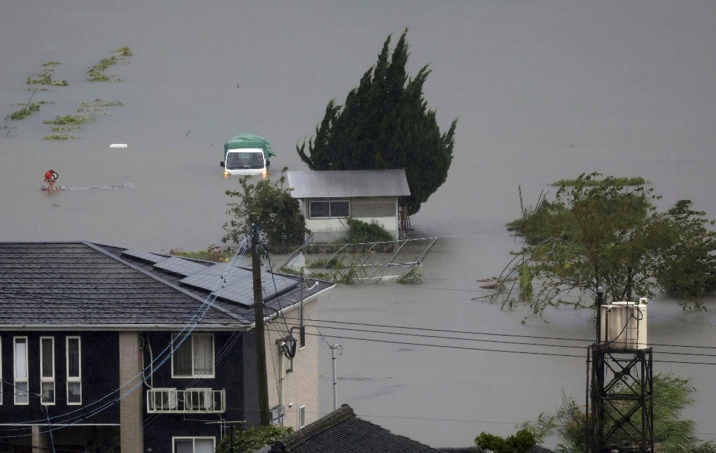 Landslide caused by Typhoon Shanshan leaves three dead in Japan