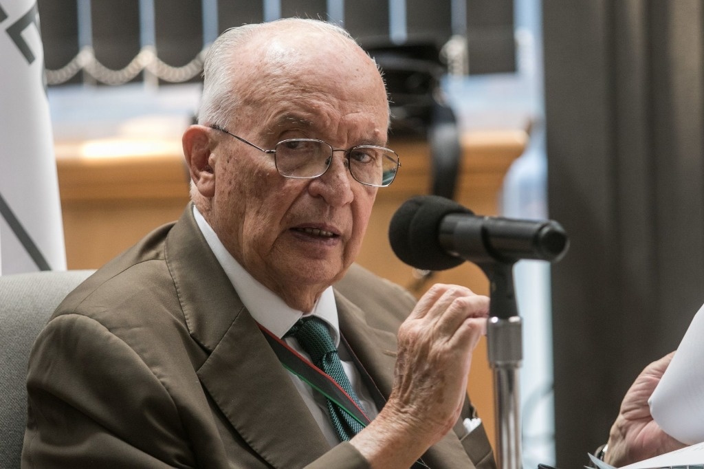 José Agustín Ortiz Pinchetti is bid farewell with a funeral mass