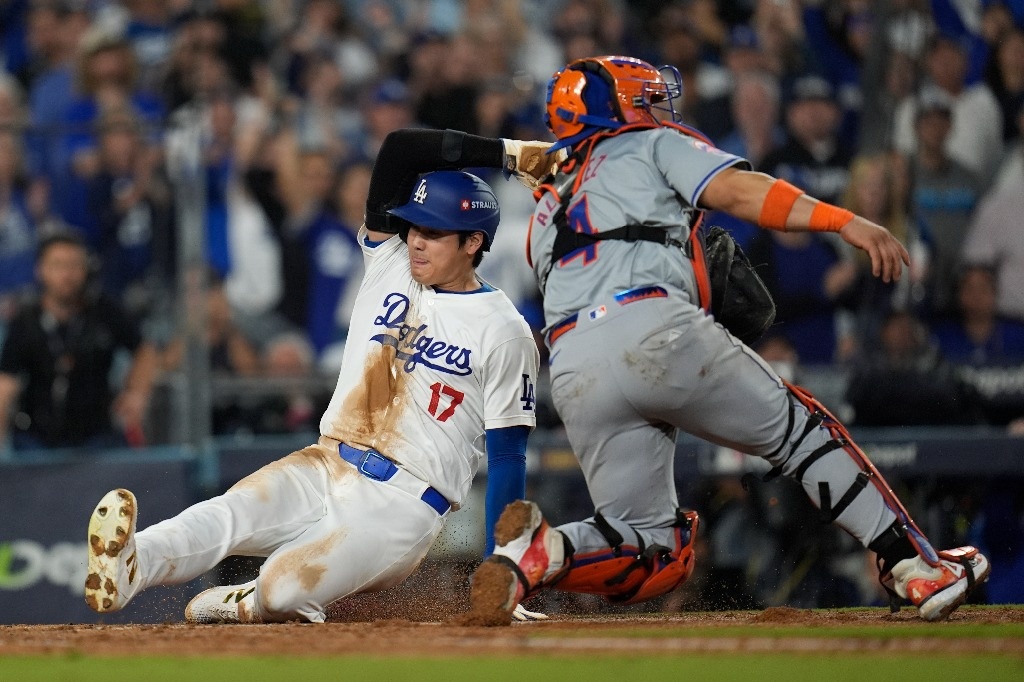 Dodgers shut out Mets; ties historical record