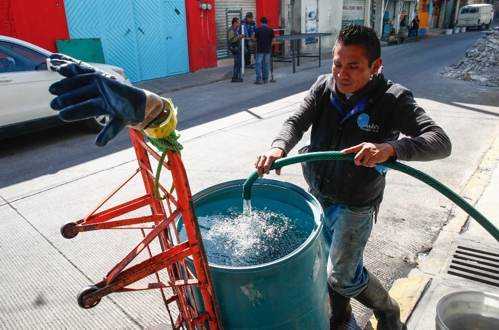 La Jornada El abasto de agua est garantizado asegura el