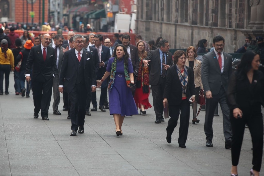 Mexico’s President Assures Diplomats of Mutual Understanding in Key Meeting