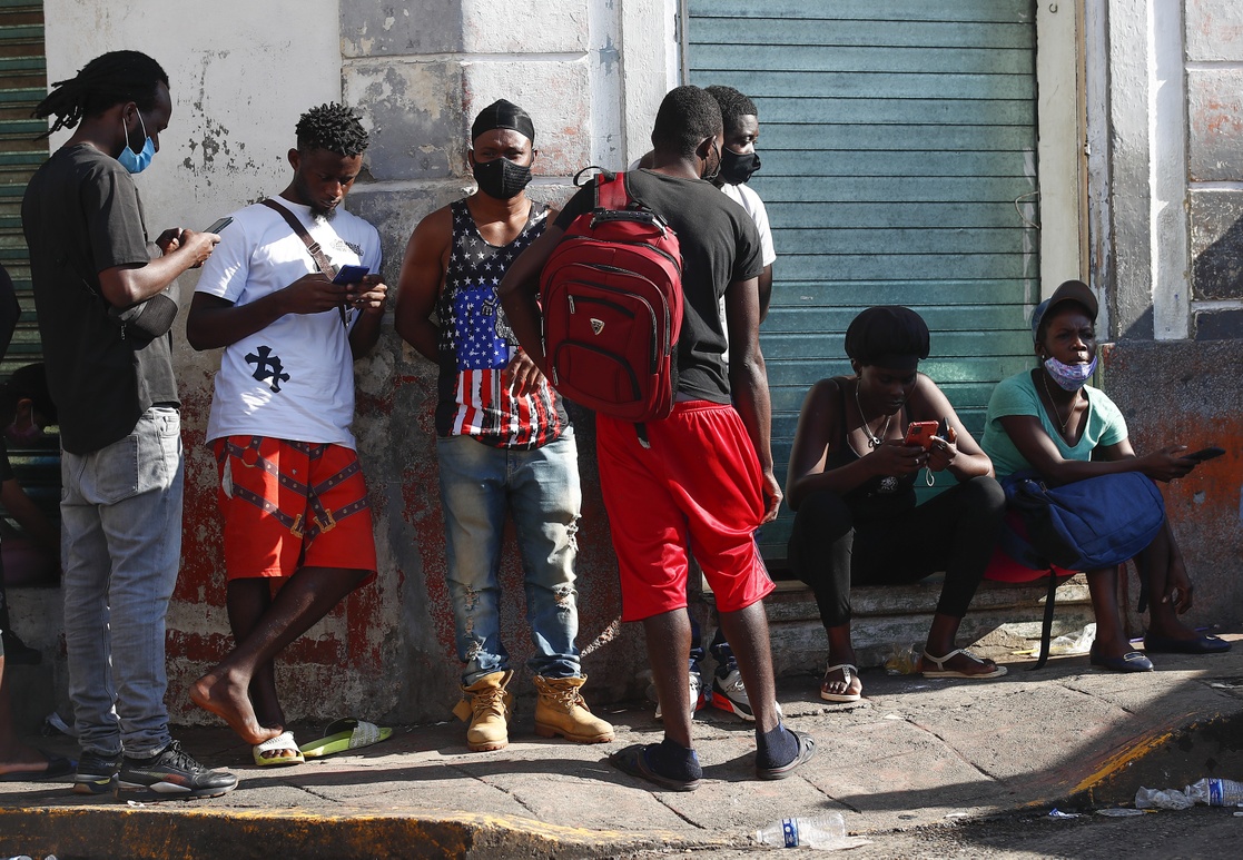 La Jornada Contra toda adversidad haitianos en Tapachula