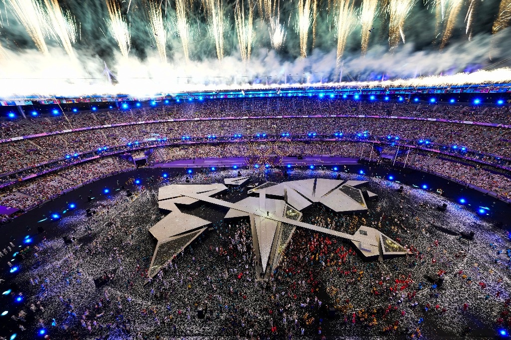 Spectacular farewell to the Paris Olympics