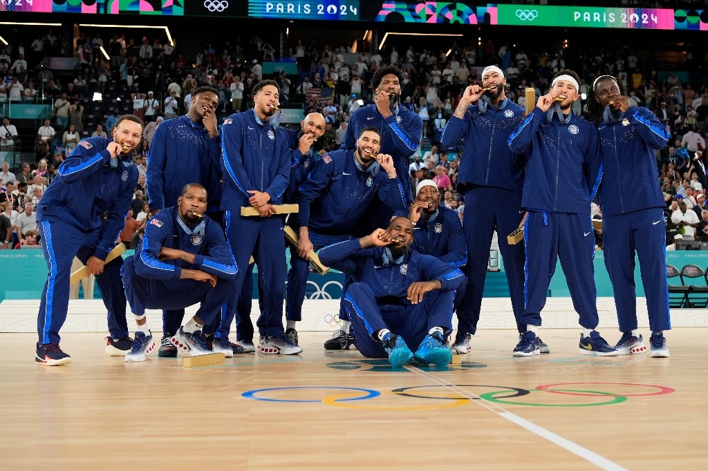 The ‘Dream Team’ defeats France and takes gold in Olympic basketball