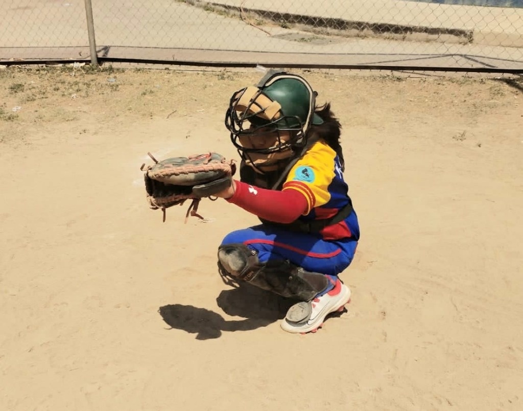 La Jornada - Gana titularidad como catcher la menor Yamilet Chan en ...