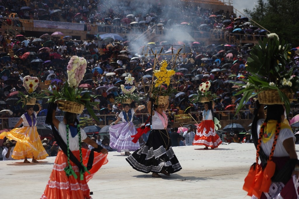 Guelaguetza Magisterial y Common, an area for reflection and protest