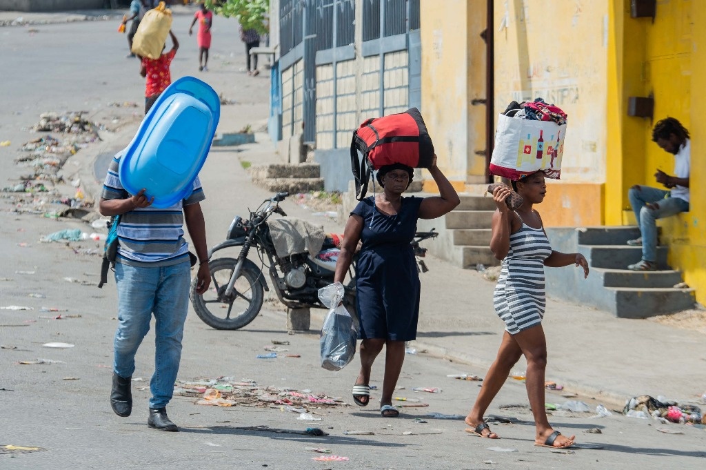 Haiti: Police fight gang coalition seeking to take over the capital