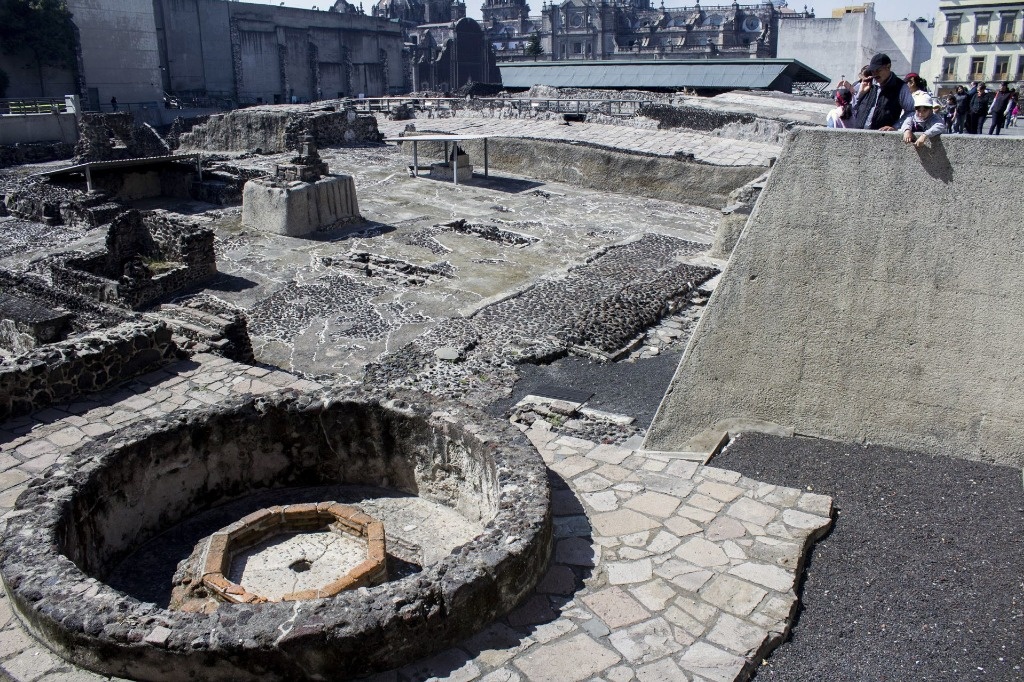 Pre-Hispanic history and our Catholicisms / Elena Poniatowska