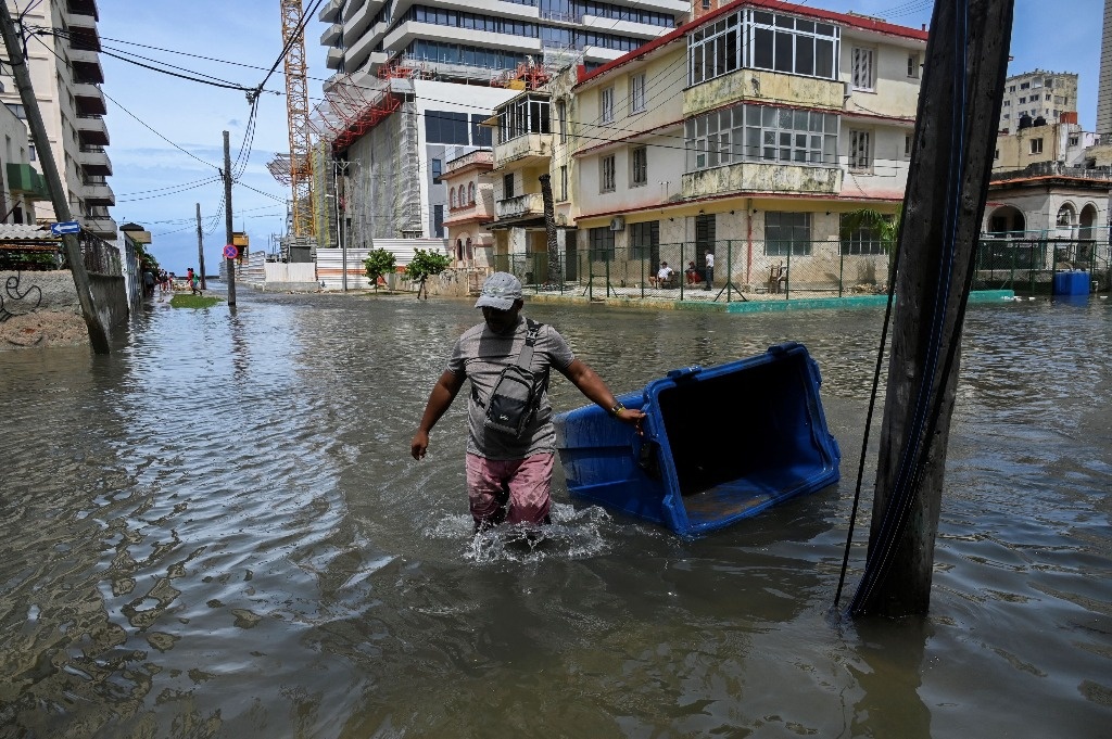 Hurricane ‘Milton’ puts thousands of migrant day laborers in check in Florida