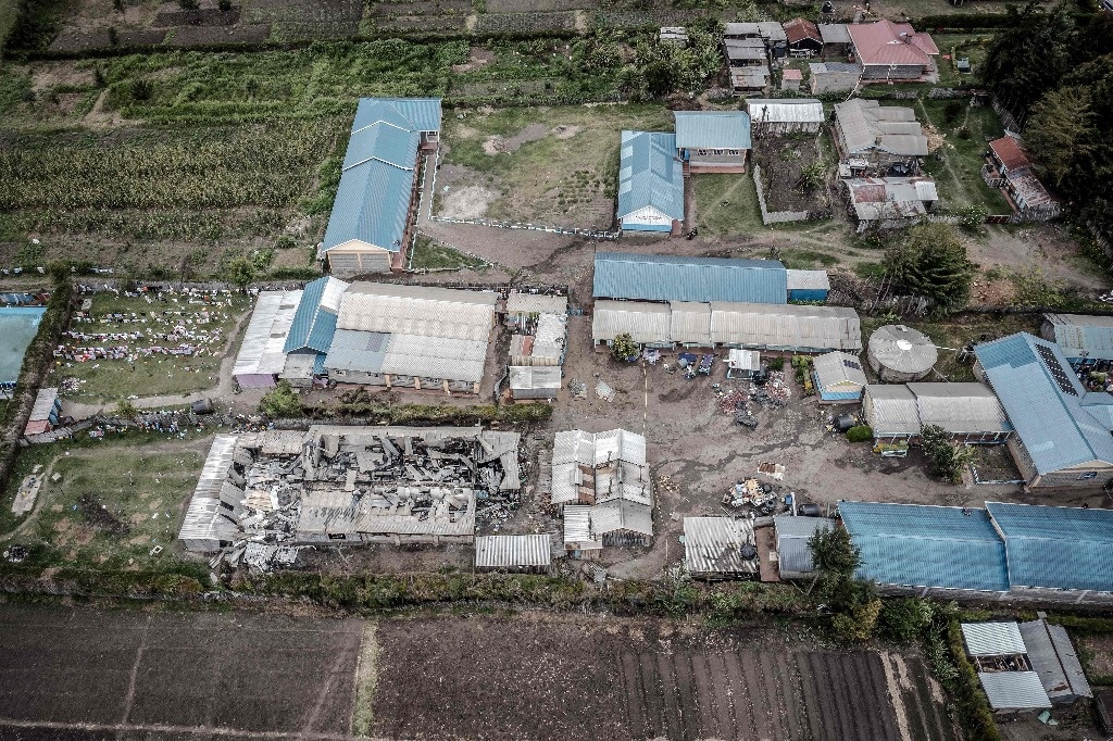 Fire at Kenyan boarding school kills 17 children