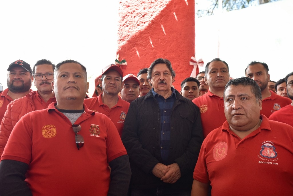 They formally integrate the AGT; “revitalized labor movement”: Gómez Urrutia